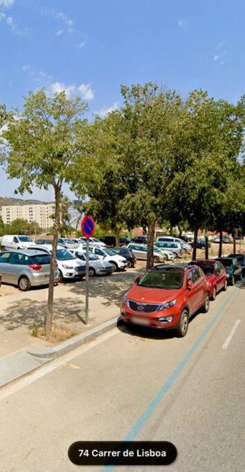 Nice Apartment In Barcelona By Perita Next Metro St T1 Bagian luar foto