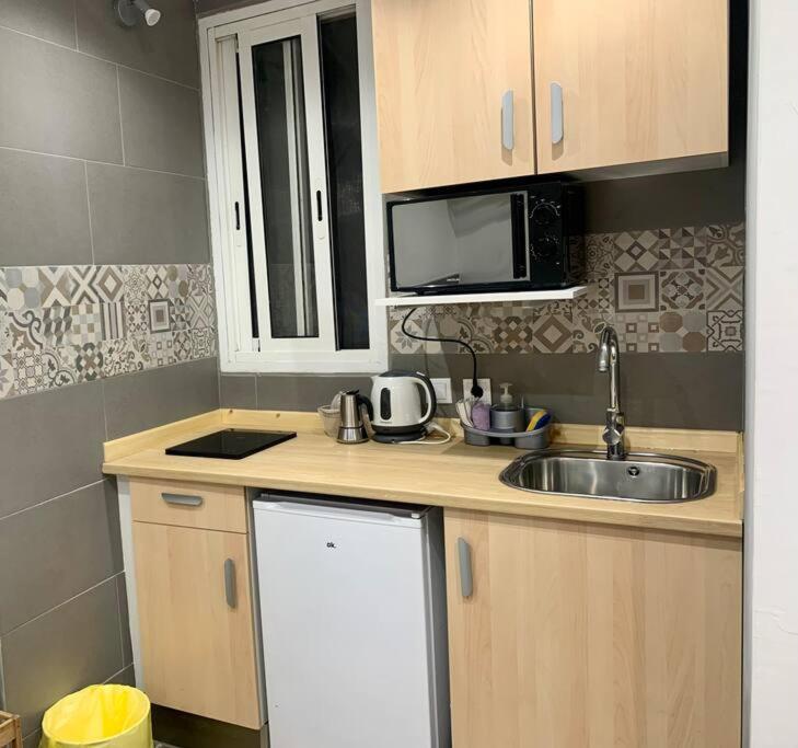 Nice Apartment In Barcelona By Perita Next Metro St T1 Bagian luar foto