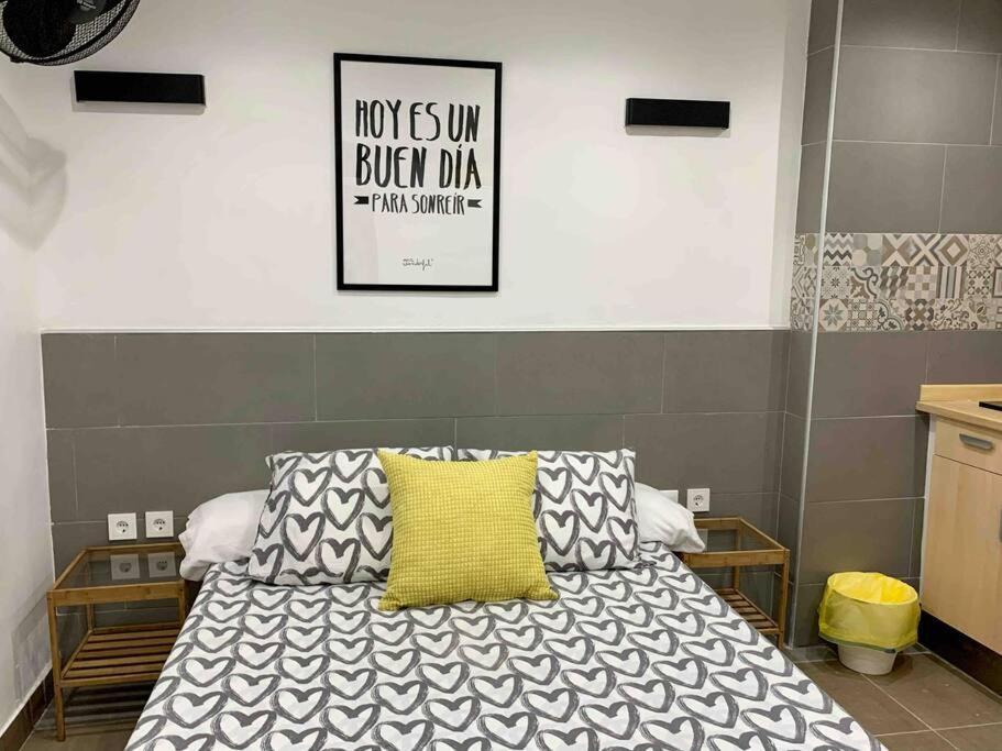 Nice Apartment In Barcelona By Perita Next Metro St T1 Bagian luar foto