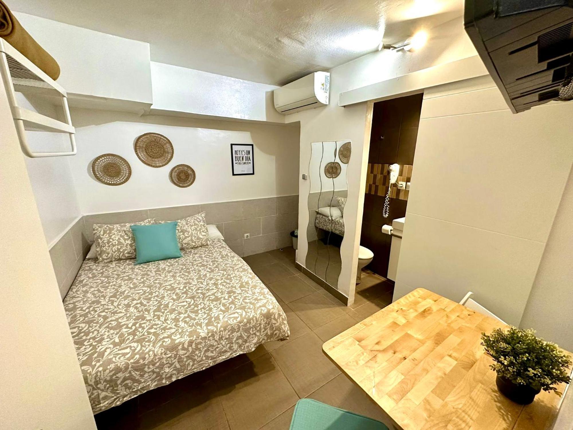 Nice Apartment In Barcelona By Perita Next Metro St T1 Bagian luar foto